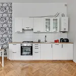 Atelier Centrum By Grand Apartment