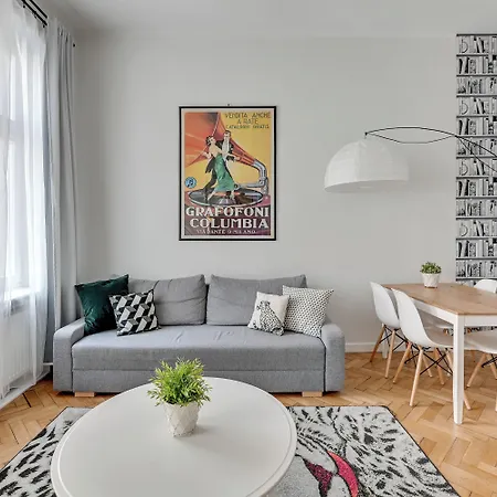 Atelier Centrum By Grand 아파트 *